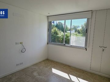 Casa 4 ambientes Venta Los Troncos