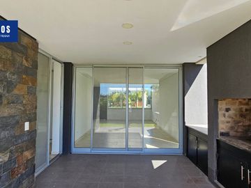 Casa 4 ambientes Venta Los Troncos