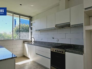 Casa 4 ambientes Venta Los Troncos
