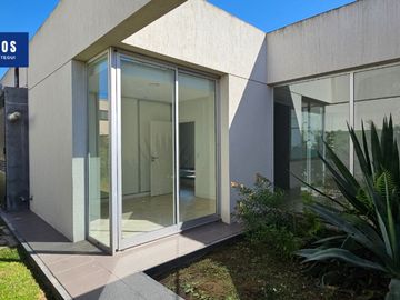 Casa 4 ambientes Venta Los Troncos