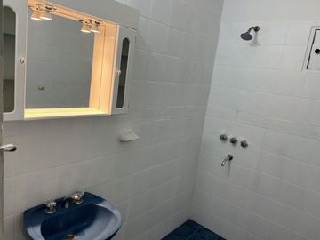 VENDO CASAS EN VILLA STA CRUZ DEL LAGO CON PILETA
