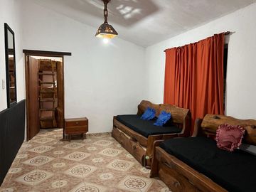 VENDO CASAS EN VILLA STA CRUZ DEL LAGO CON PILETA