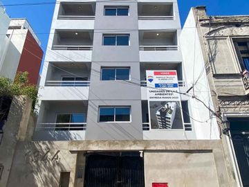 Venta Depto 2 amb. con balcón San Telmo Apto Prof.