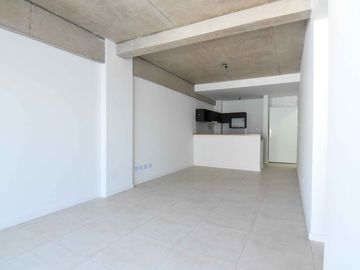 Venta Depto 2 amb. con Patio San Telmo Apto Prof.