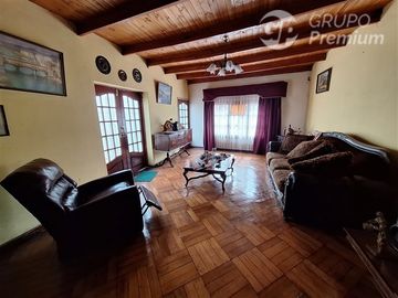 Casa en Venta en Uno sur 1700