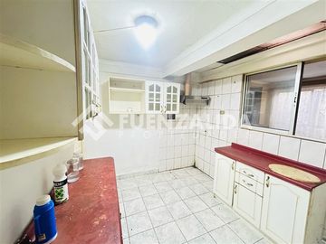 Casa en Venta en Avenida Las Torres, Lo Espejo