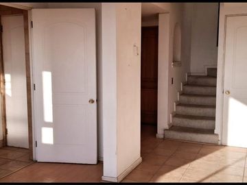 Departamento en Venta en VENDE DEPTO DUPLEX 4D 4B 2E 1B EN CONDOMINIO. PEÑALOLEN