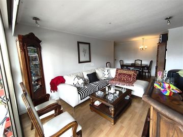 Departamento en Venta en Av. Simón Bolivar