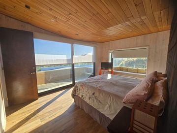 Casa en Venta en Condominio Rocas del Mar. Los Molles