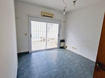 Venta PH 4 ambientes en Boedo