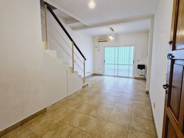 Venta PH 4 ambientes en Boedo
