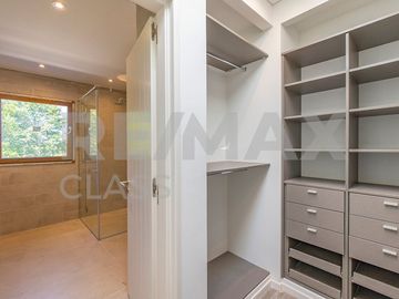 VENTA - CASA A ESTRENAR FRENTE A LA CANCHA DE POLO