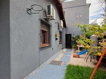 Venta Casa 5 ambientes Villa Luzuriaga La matanza