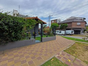 Venta Casa 5 ambientes Villa Luzuriaga La matanza