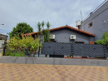 Venta Casa 5 ambientes Villa Luzuriaga La matanza