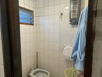 VENTA CASA 4 AMB. EL TALAR CON PILETA Y COCHERA