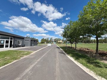 VENTA 2 LOTES 600M2 C/U BARRIO PRIVADO SANTA PAULA