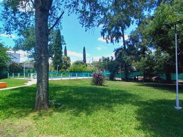 HERMOSA QUINTA EN 9 DE ABRIL-FINANCIACIÓN DIRECTA
