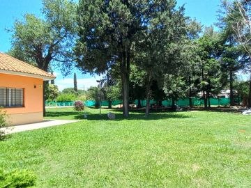 HERMOSA QUINTA EN 9 DE ABRIL-FINANCIACIÓN DIRECTA