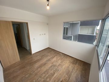 DEPARTAMENTO 2 AMBIENTES BALCON EN VENTA EN MORÓN
