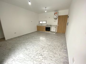 DEPARTAMENTO 2 AMBIENTES BALCON EN VENTA EN MORÓN