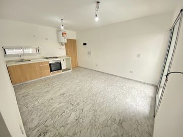 DEPARTAMENTO 2 AMBIENTES BALCON EN VENTA EN MORÓN