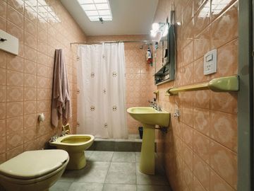 PH 4 AMBIENTES VENTA HAEDO TIPO DUPLEX COCHERA
