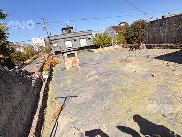 432m2 terreno con casa 3 amb/a refacc, José León Suarez