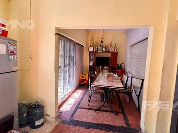 432m2 terreno con casa 3 amb/a refacc, José León Suarez
