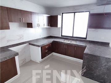 Casa en venta en Zona Pedregal de las Ánimas
