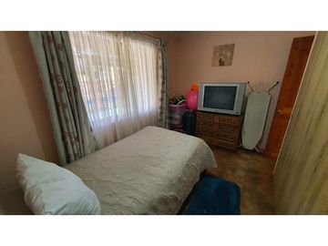 Vende Parcela de Agrado 4D 3B con piscina en Calle Larga