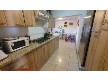 Vende Parcela de Agrado 4D 3B con piscina en Calle Larga