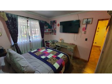 Vende Parcela de Agrado 4D 3B con piscina en Calle Larga