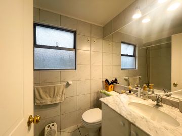 CASA EN VENTA 4 HAB 3 BAÑOS Y 2 ESTAC - SANTA DELIA