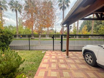 CASA EN VENTA 4 HAB 3 BAÑOS Y 2 ESTAC - SANTA DELIA