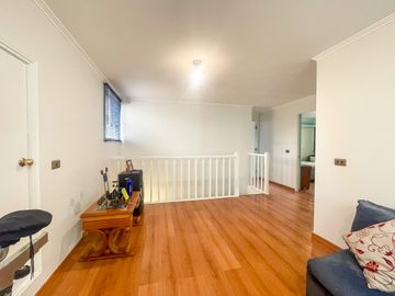 CASA EN VENTA 4 HAB 3 BAÑOS Y 2 ESTAC - SANTA DELIA