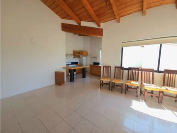 CASA EN VENTA,  VALLE DE BRAVO.