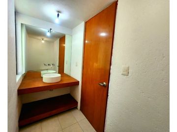 CASA EN VENTA,  VALLE DE BRAVO.