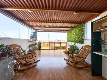 Duplex mas terraza en San Juan de Miraflores a espaldas del Mall Atocongo