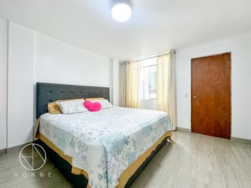 Duplex mas terraza en San Juan de Miraflores a espaldas del Mall Atocongo