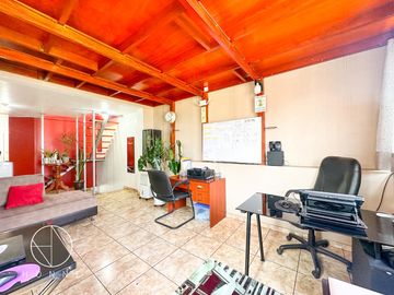 Duplex mas terraza en San Juan de Miraflores a espaldas del Mall Atocongo