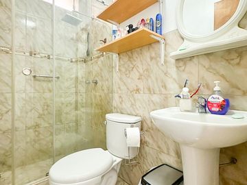 Duplex mas terraza en San Juan de Miraflores a espaldas del Mall Atocongo