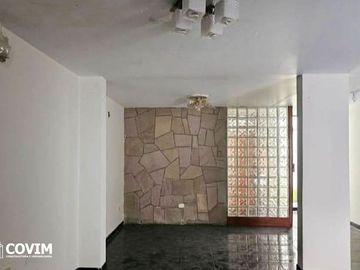 En Venta Casa en Yanahuara – Cerca a Makro y Promart