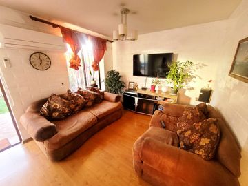 Se vende casa sector Los Bosquinos