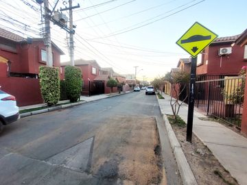Se vende casa sector Los Bosquinos