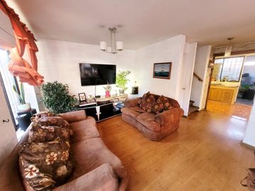 Se vende casa sector Los Bosquinos