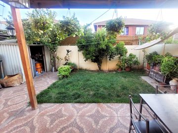 Se vende casa sector Los Bosquinos