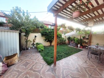 Se vende casa sector Los Bosquinos
