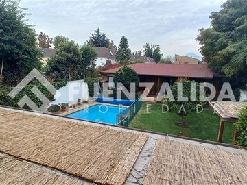 Casa en Venta en Vía Regina / Santa Rita
