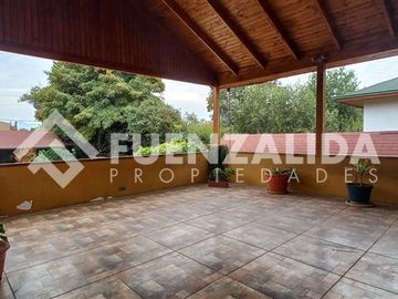 Casa en Venta en Vía Regina / Santa Rita